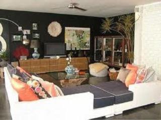 Asana Villa *