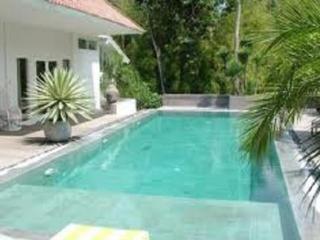 Asana Villa *